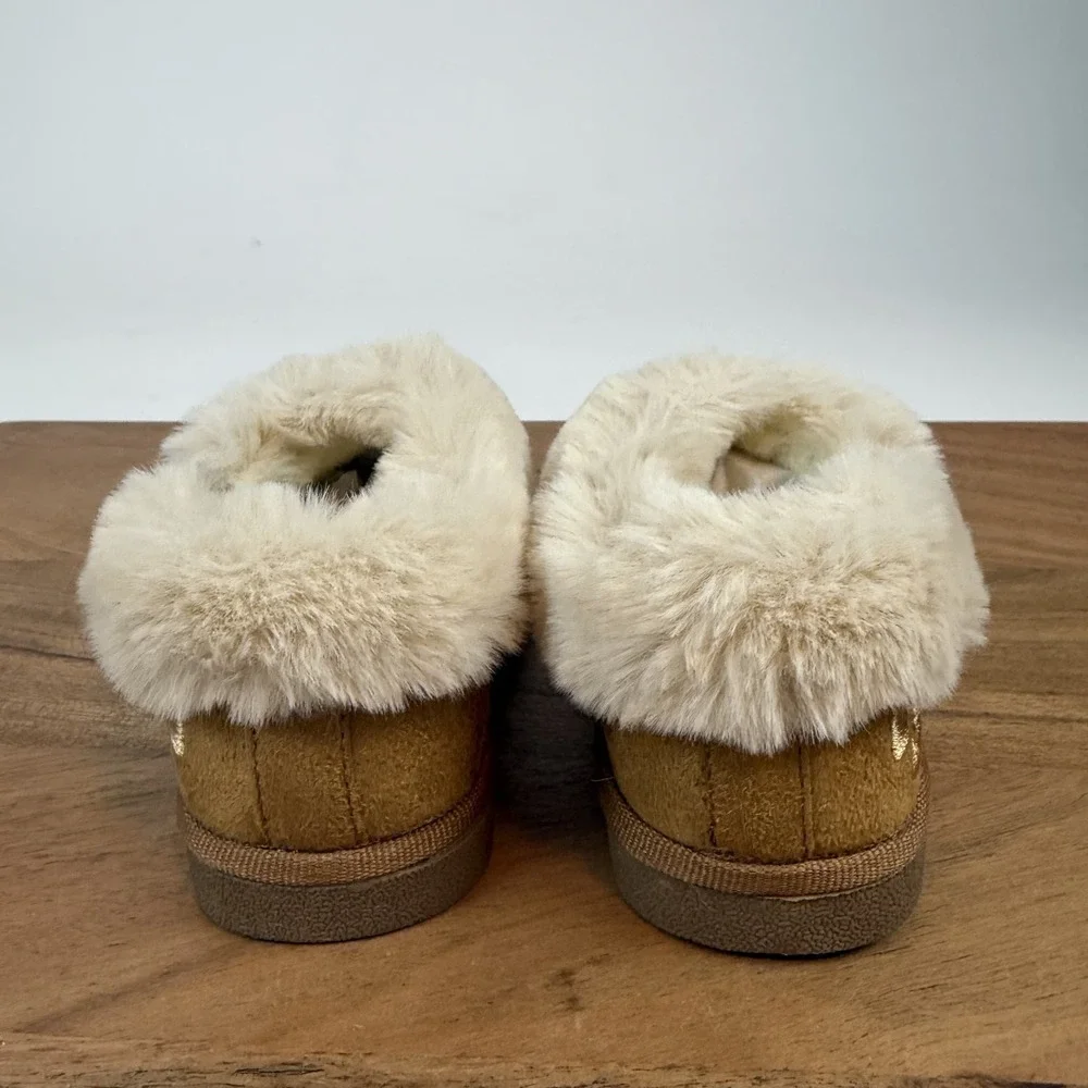 New Little Kids Billy Cozy Chestnut Fur Trim Lined Casual Slippers Size 6 C NIB